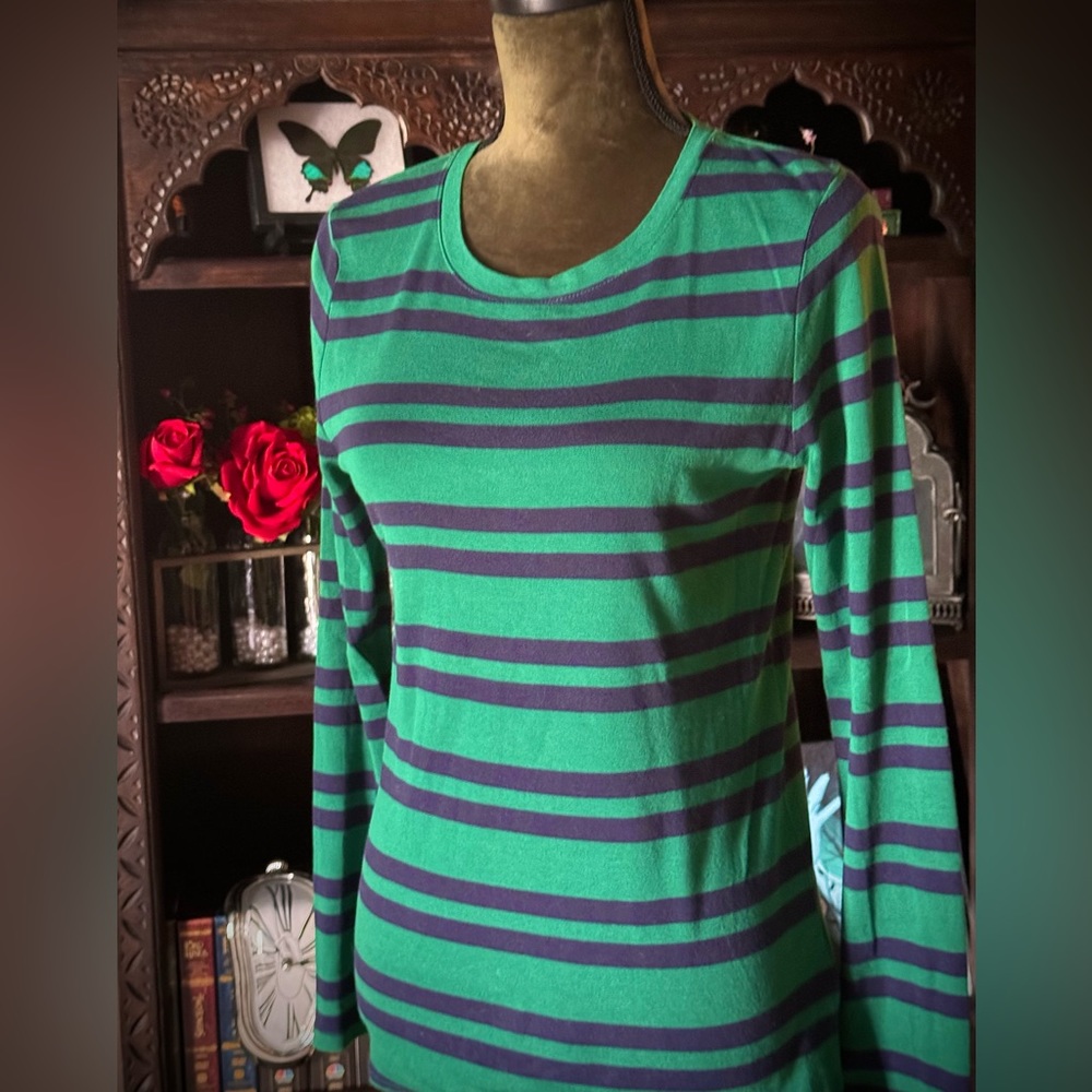 Merona Medium sized forest green blouse with navy stripes